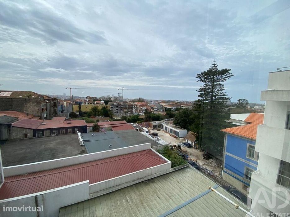 Apartamento T1 em Cedofeita, Santo Ildefonso, Sé, Miragaia, São Nicola