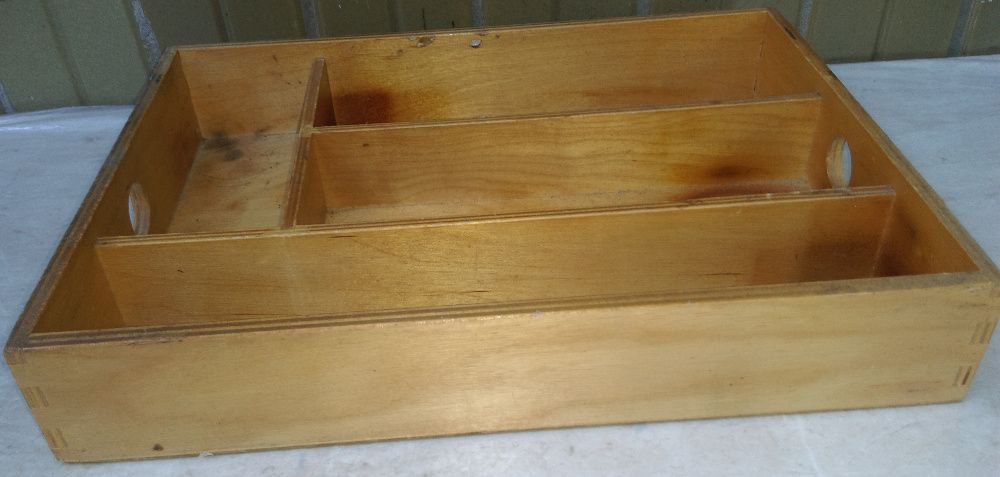 Деревянный лоток для шурупов гвоздей метизов производства СССР.