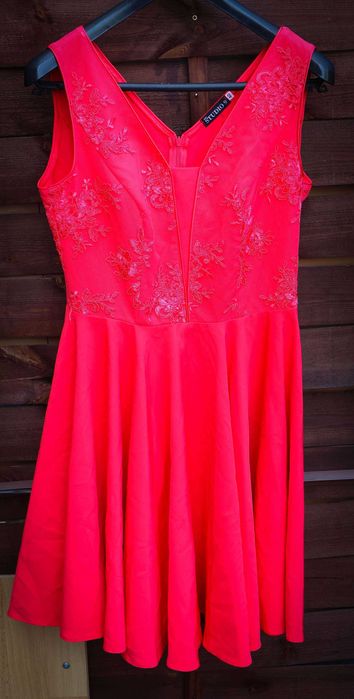 Sukienka okolicznościowa