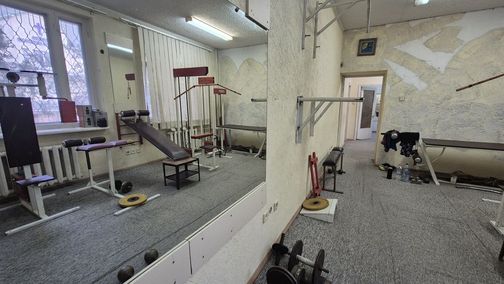 Под малоквартирный дом, 240м², 3 этажа, 2 входа, Черноморсква входа, паркинг