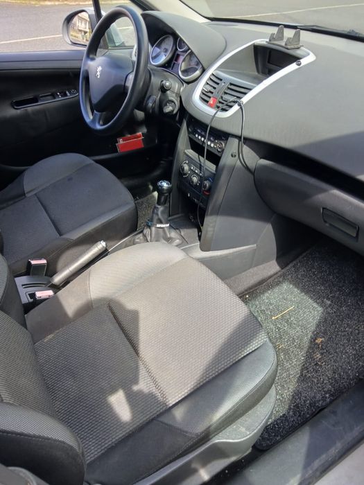 Peugeot  207 de 2012