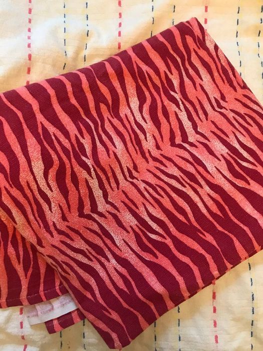 Простыни разные и наволочка