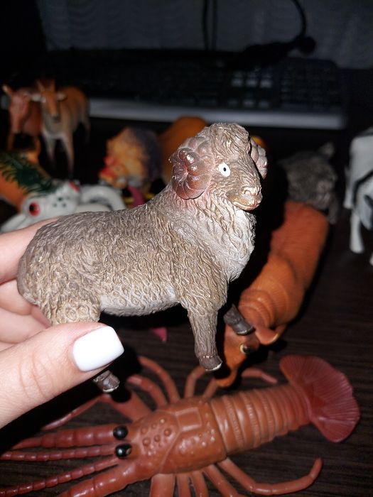 14 шт животные в идеале, продаём 1 лот целиком