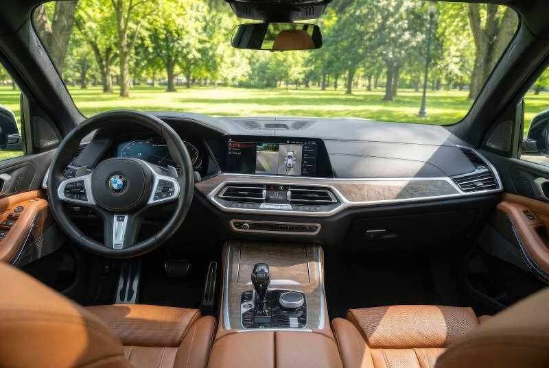 2020 BMW X7 M50i