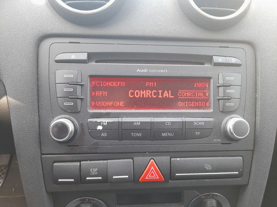 Rádio / auto-rádio AUDI A3 (8P1)