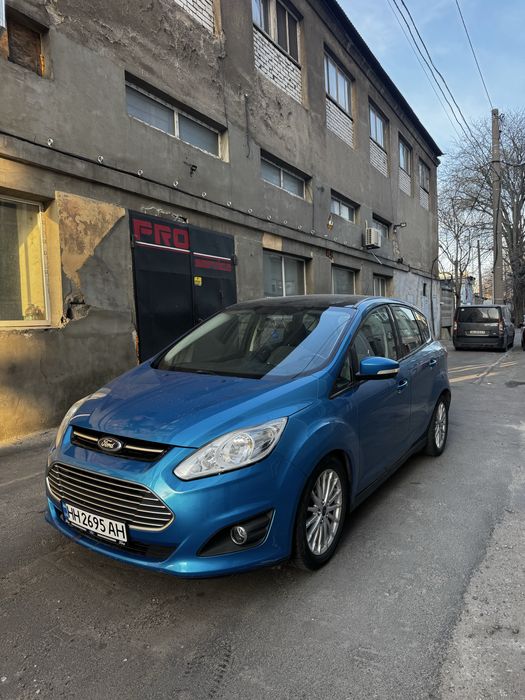 Аренда прокат авто Ford Cmax гибрид