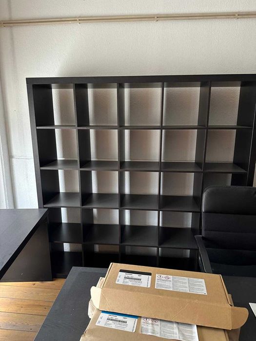 Estante para arrumos ou produtos para venda