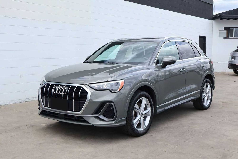 Audi Q3      2020
