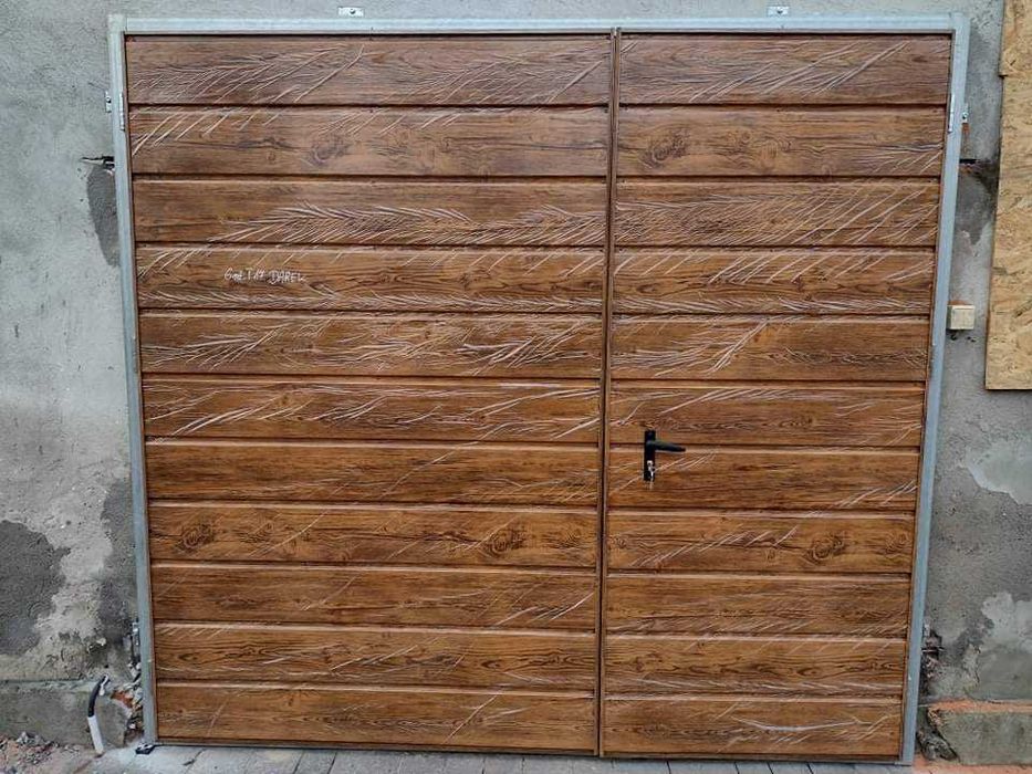 Brama garażowa Drzwi stalowe Bramy garażowe do muru Brama na wymiar