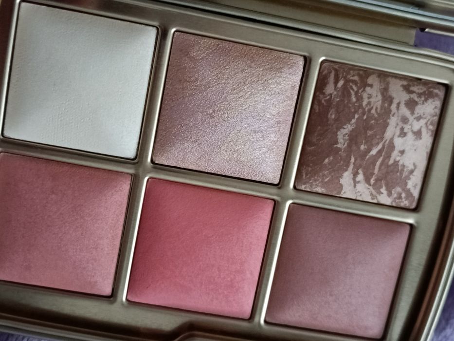 Paleta hourglass