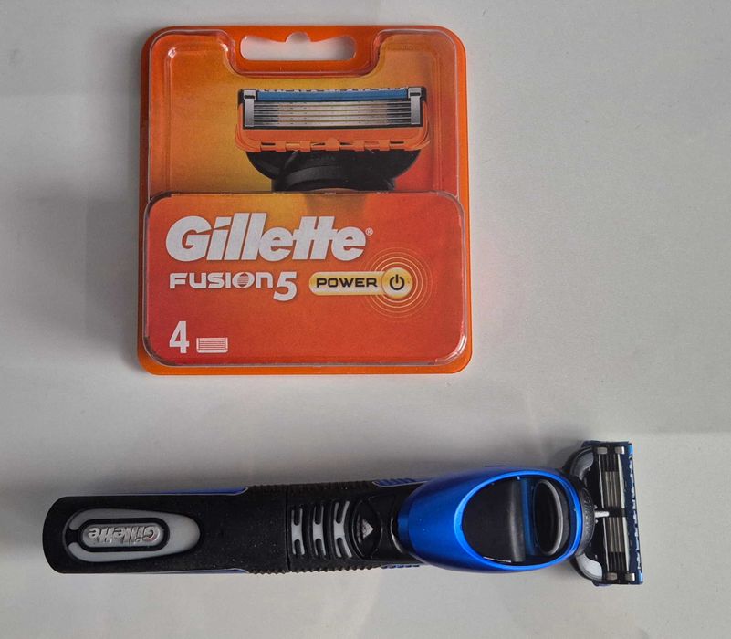 Maszynka Gillette Fusion 5 + Ostrza