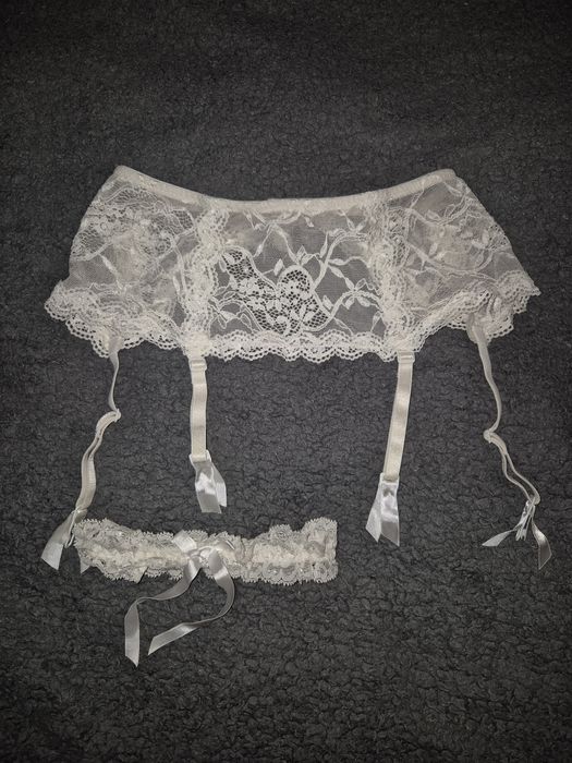 Пеньюар,чулки,пояса