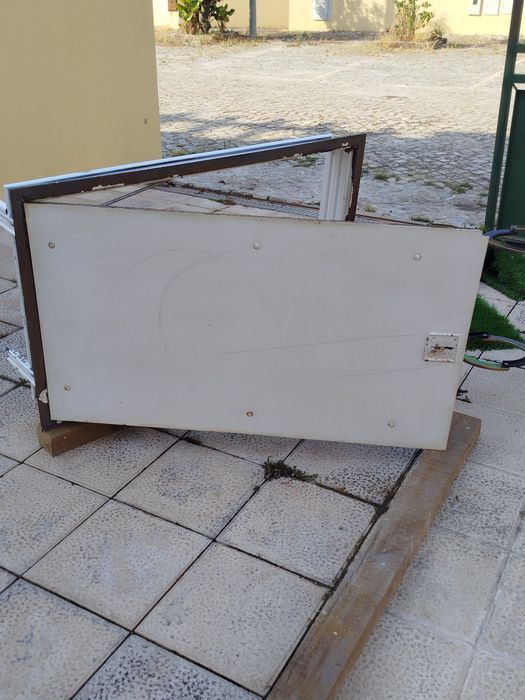 Escada para sótão articulada metálica