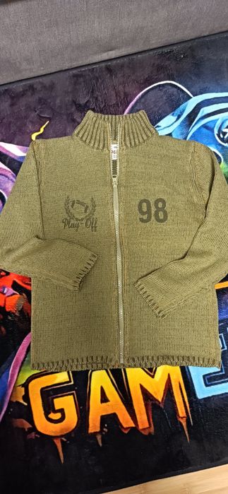 Sweter, bluza chłopięca 116/122