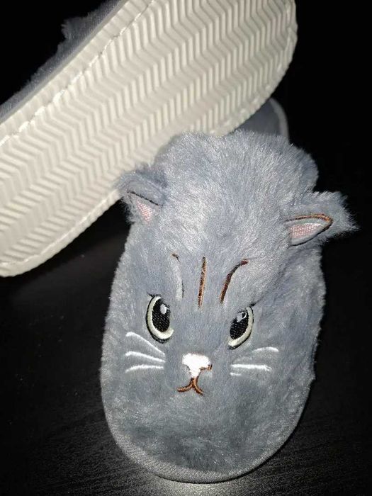 Теплі зимові домашні капці