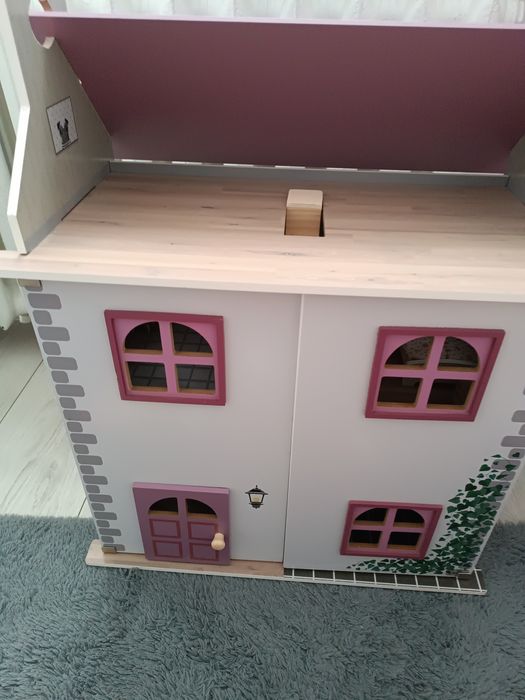 Domek dla lalek dla dziewczynki