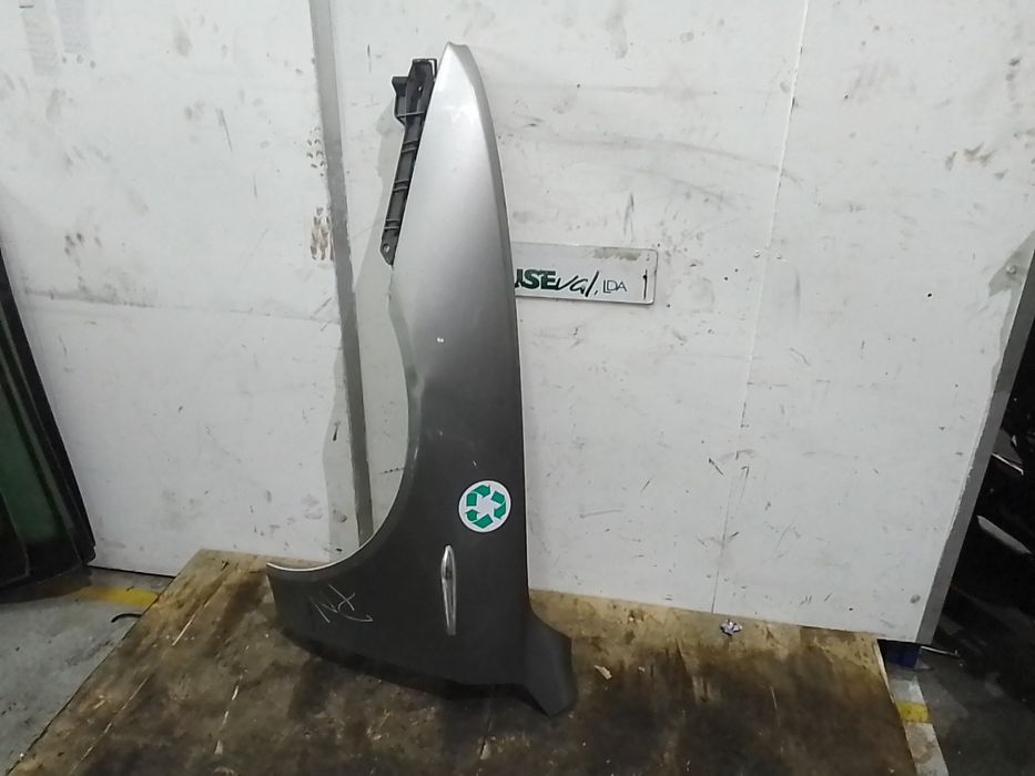 Guarda-lamas esquerdo ALFA ROMEO 159 Sportwagon (939_)