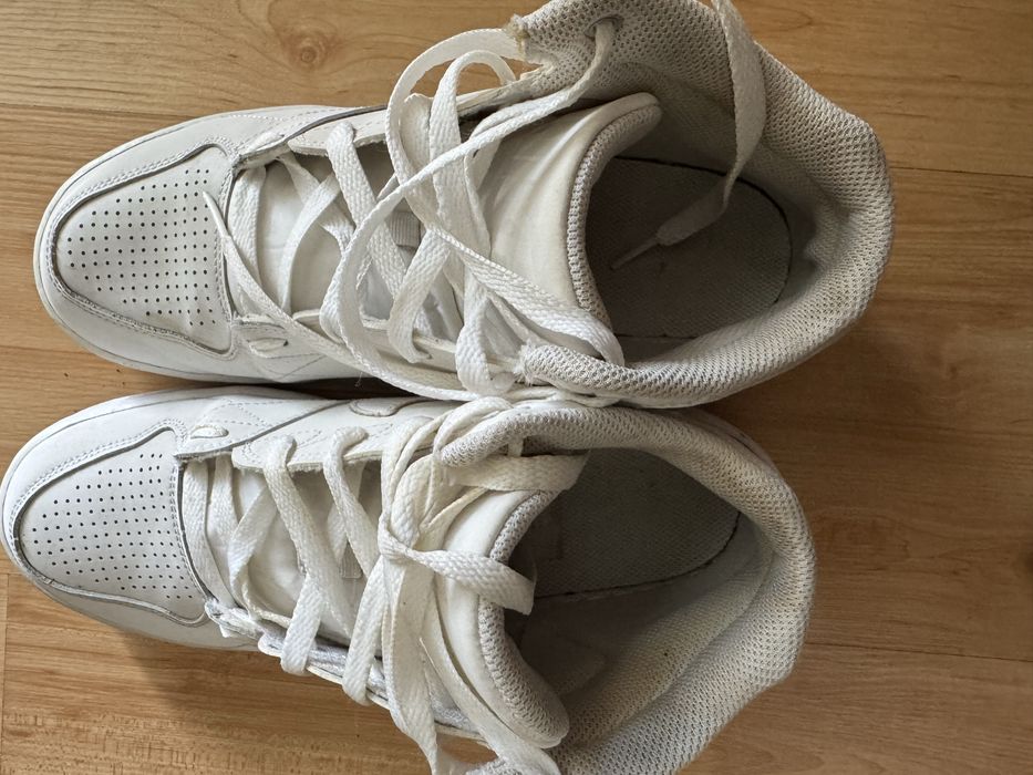 Buty Nike Priority mid rozm. 42