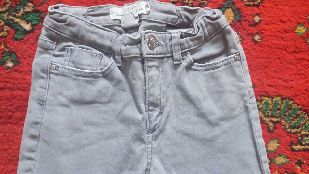 Штаны штанишки, леггинсы джинсы серые на рост 134 см H&M
