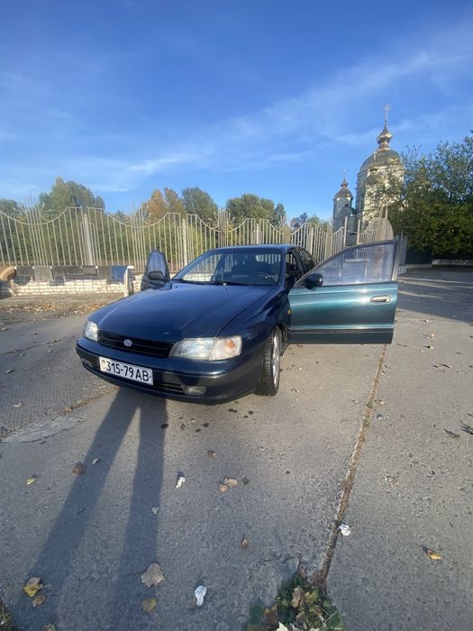Toyota Carina e автомат