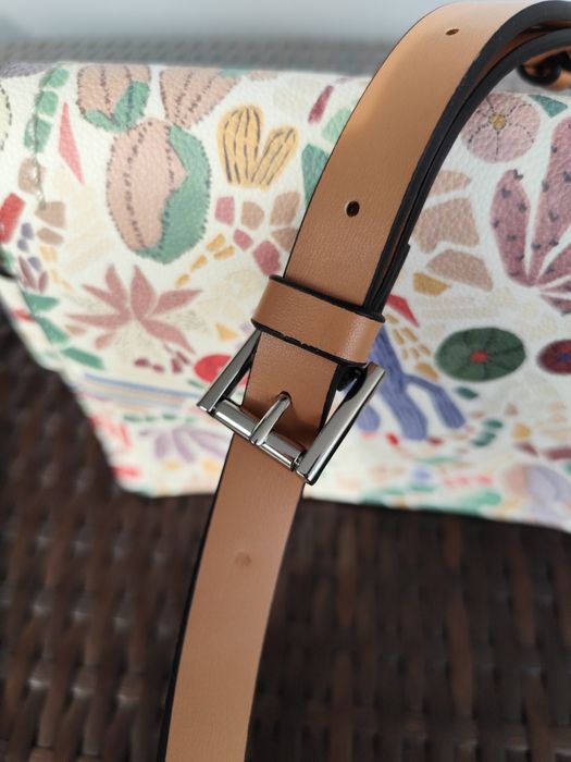 Bolsa Parfois nova