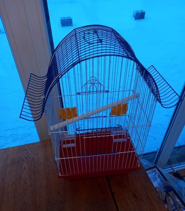Клітка для попугаїв та пташок