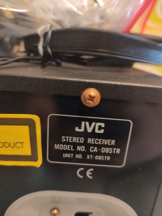 Aparelhagem JVC,  com som surround - leitor de CD, cassetes, rádio