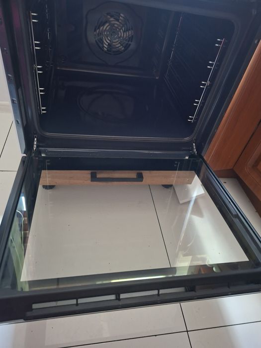 Piekarnik electrolux praktycznie nowy