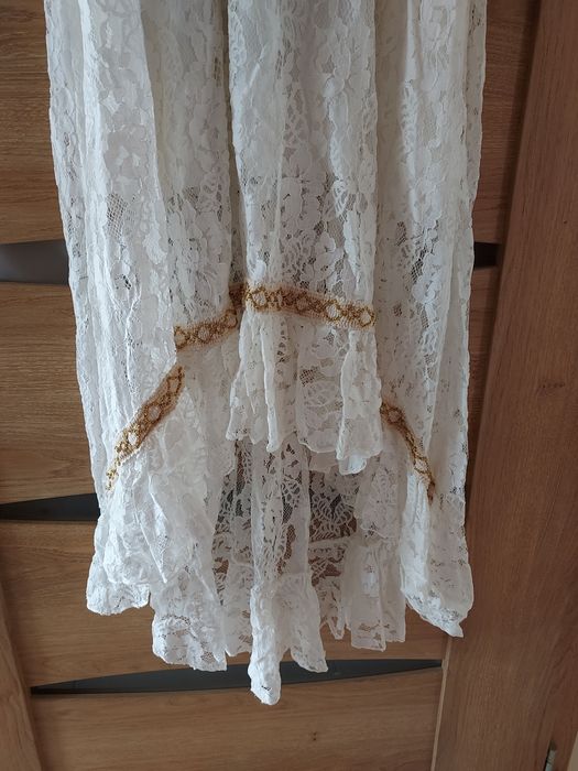 NOWA 36-38 New Collection ecru koronka złota