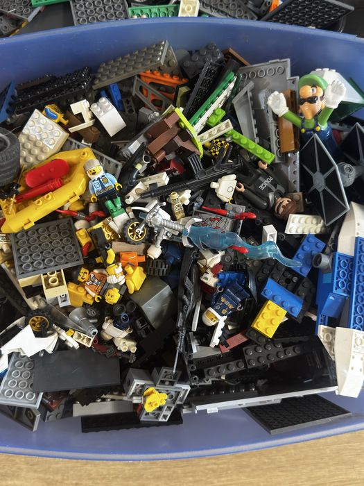 LEGO I inne 9 KG mix  klocki figurki i samochody UZYWANE