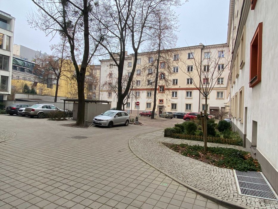 Kawalerka w centrum , słoneczna, ul. 3 Maja.