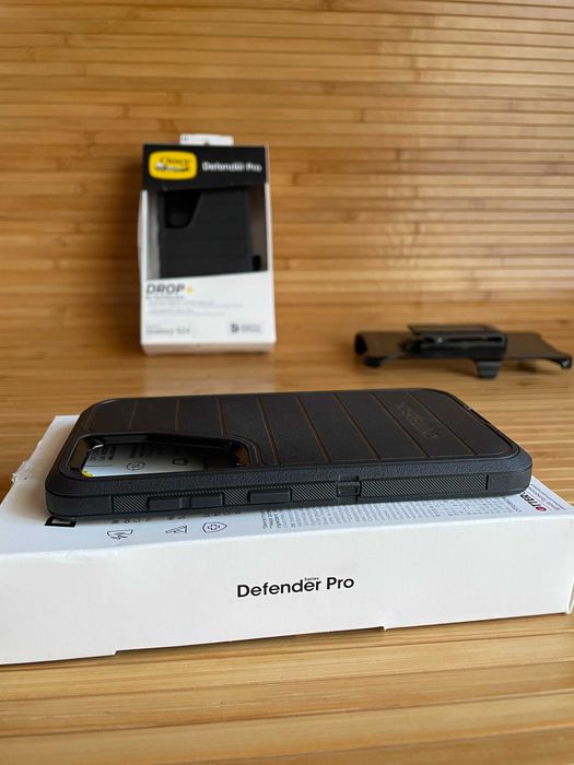 Чехол OtterBox Defender Series Pro для Samsung Galaxy S25 / Galaxy S24
