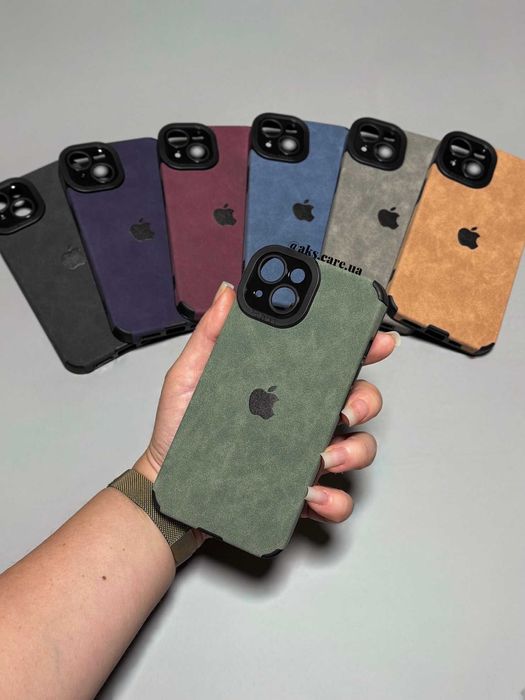 Зелений силіконовий чохол вельвет еко-замш з логотипом на айфон iPhone