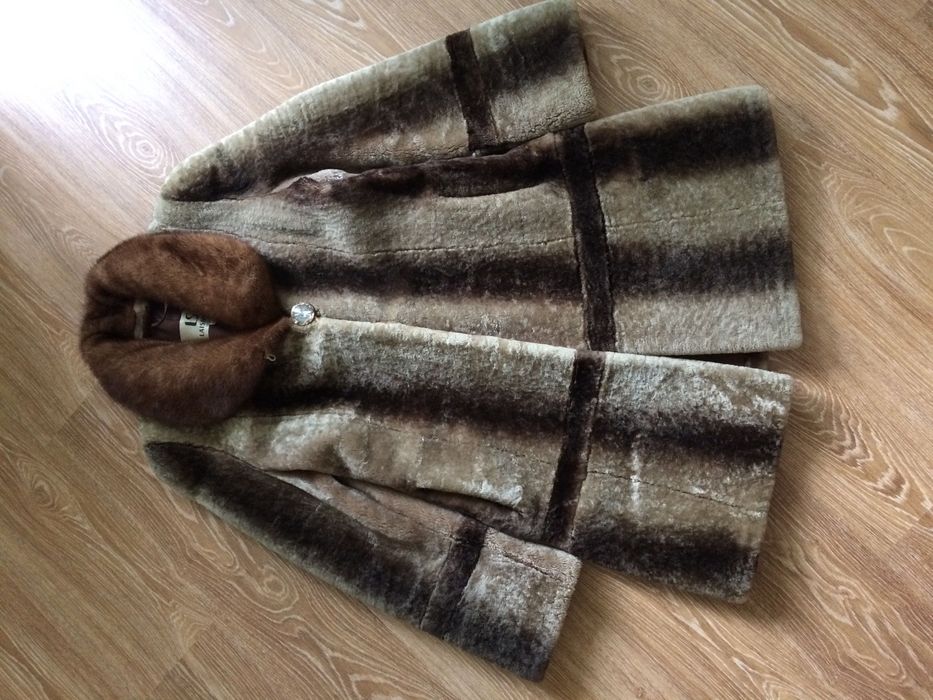 Шуба гладкий мутон норка воротник