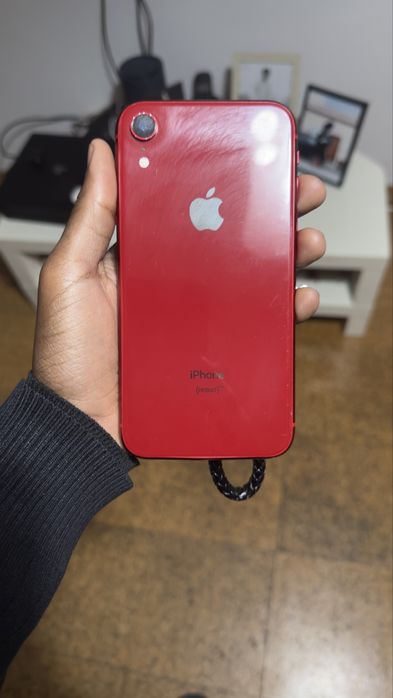 Iphone XR usado.