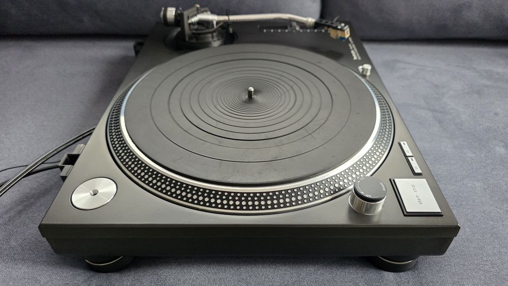 Technics SL-1210MK2 gramofon