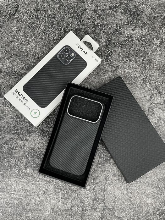 Чехол тонкий Kevlar Carbon MagSafe на iPhone 17 Pro Max/ 17 Pro Чохол