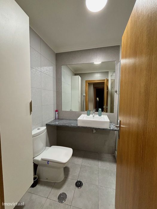Apartamento T3 com excelentes áreas, renovado, boa exposição solar