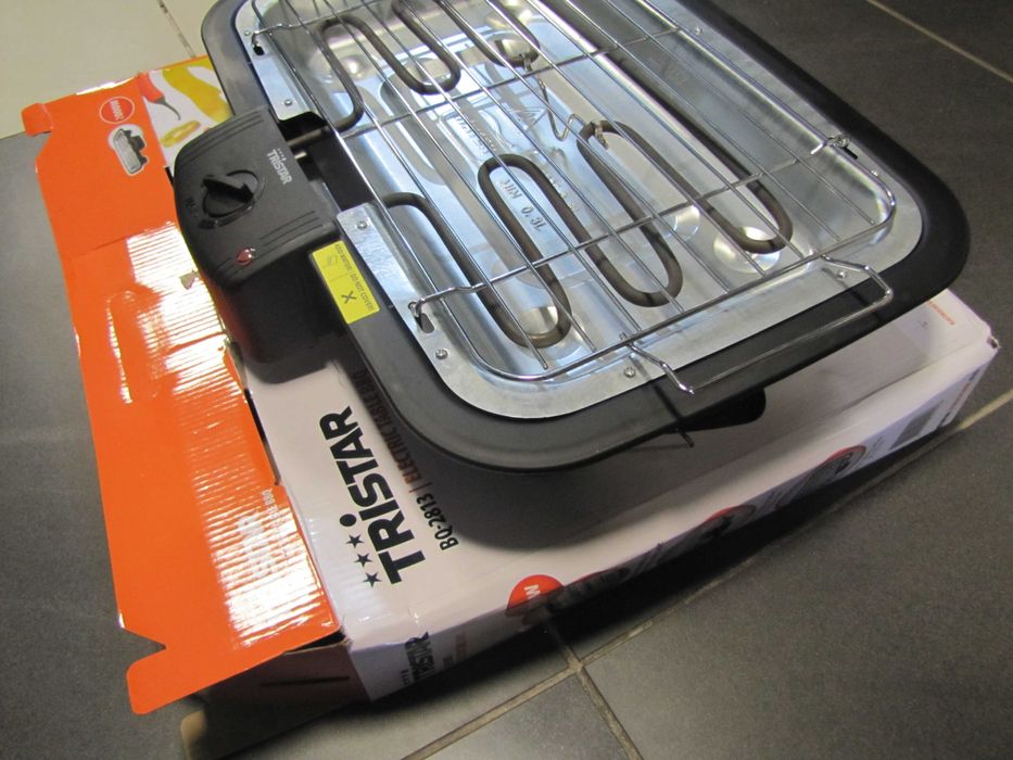 Griil elektryczny stołowy Tristar 2000W