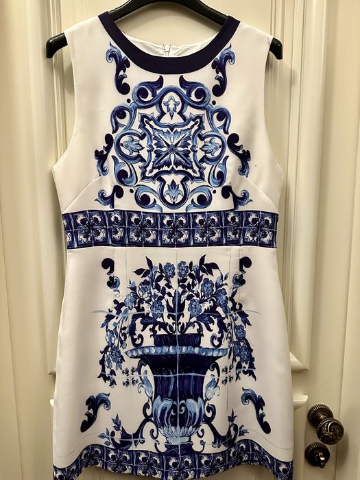 Плаття у стилі DG