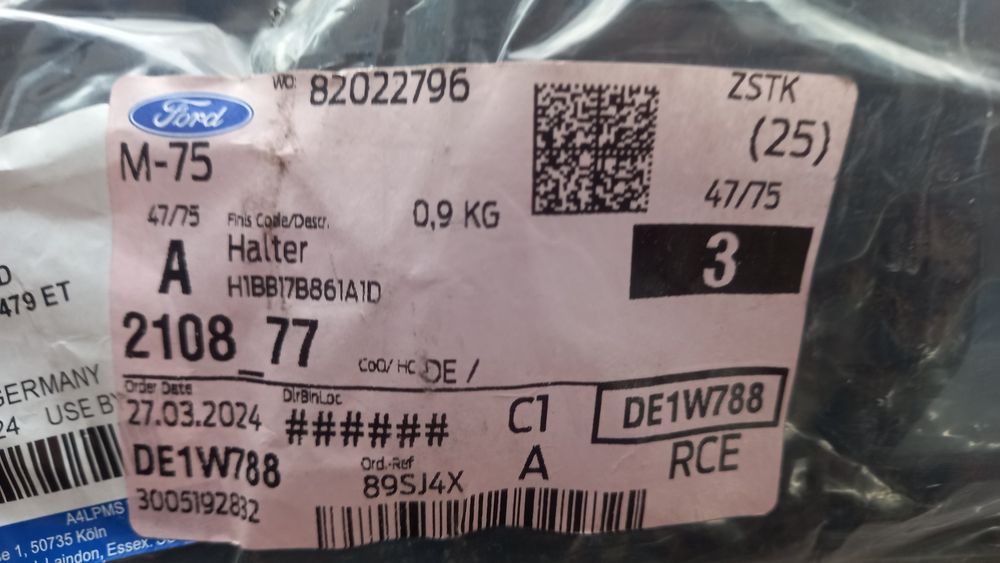 FORD FIESTA MK8 17+ Slizg Mocowanie  zderzaka