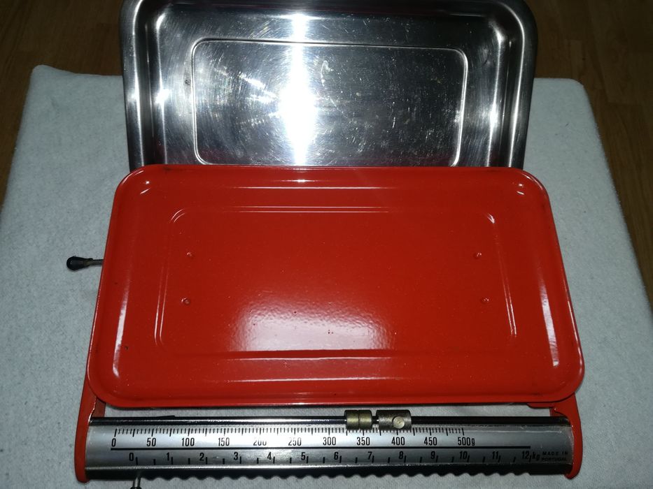 Balança cozinha Vintage sem marcas de ferrugem nova conforme estão as