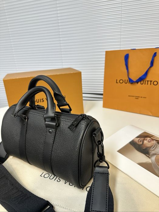 Сумка кожаная Louis vuitton мужская бочонок черная оригинал keepall