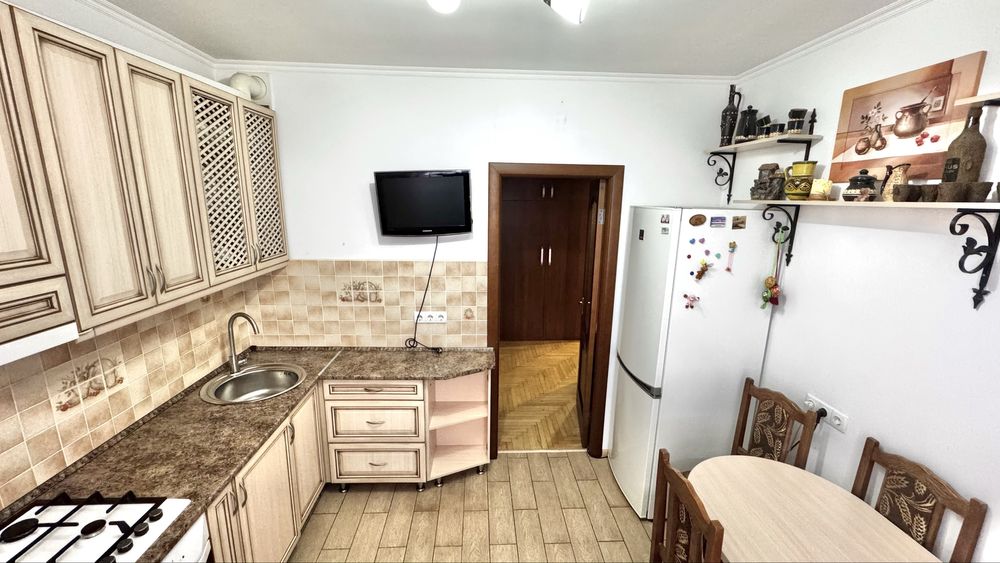 Оренда 3к квартири з газовим інд/опаленням/3 пов/5хв на авто до центру