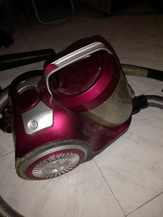 Aspirador Dirty Devil