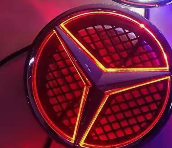 Переднє лого з підсвіткою Mercedes w204