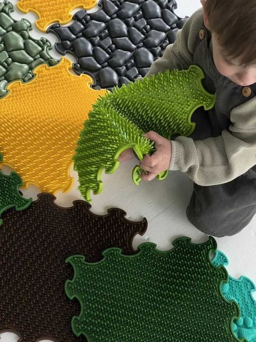 Mata sensoryczna Stimulative Rainbow 30*30cm 9 szt. Ortoto | Małpiszon