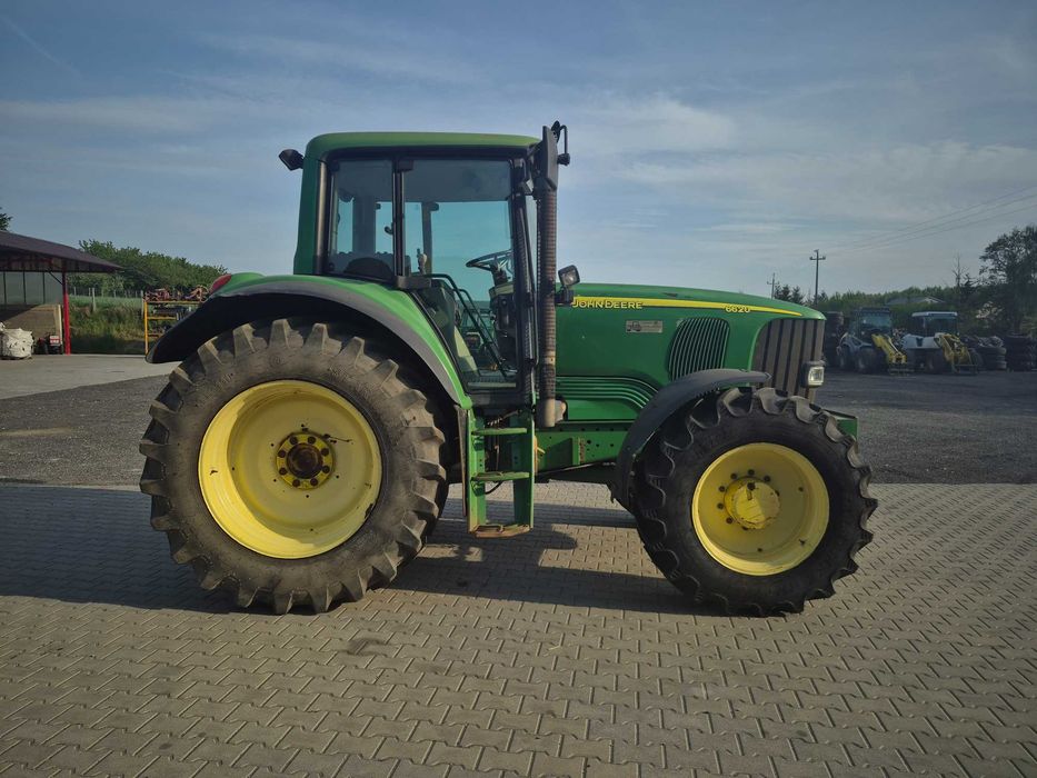 Ciągnik JOHN DEERE 6620 . 2006 rok