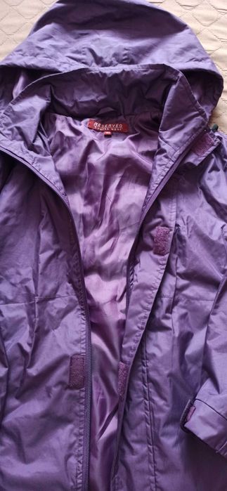 Reserved kurtka przeciwdeszczowa na wzrost 140.