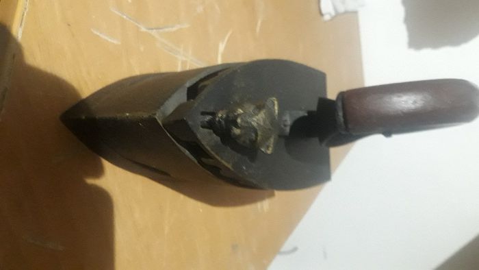 Ferro de passar a roupa